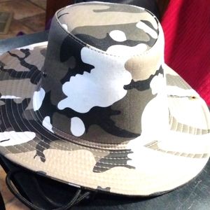 Simms, sombrero style sun and rain hat.